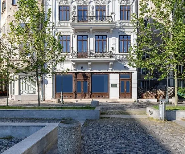 Holt Old Town Luxury With Balcony *