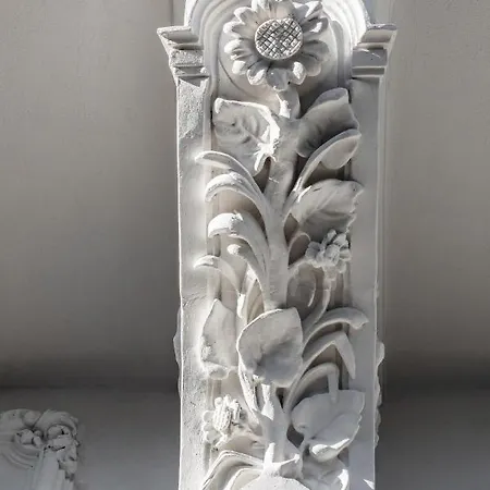Holt Old Town Luxury With Balcony Bükreş