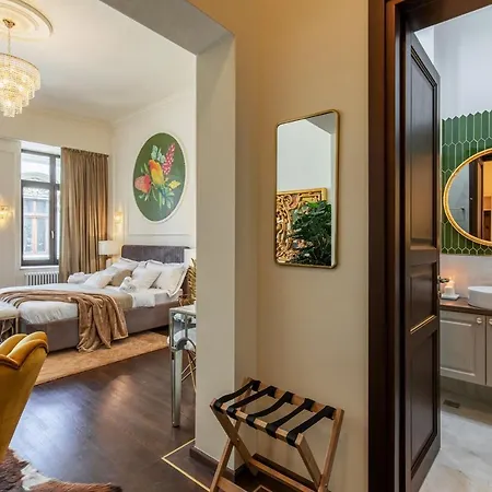 Han/Misafirhane Holt Old Town Luxury With Balcony *