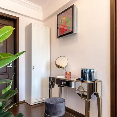 Holt Old Town Luxury With Balcony Han/Misafirhane