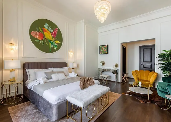 Holt Old Town Luxury With Balcony Mini-hôtel *