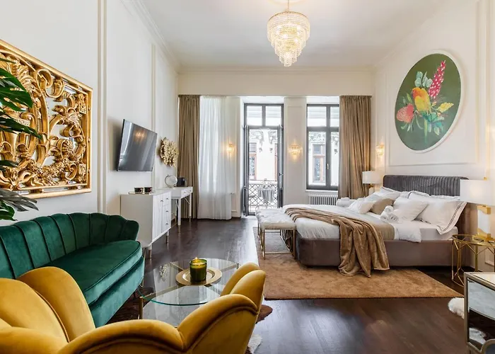 Holt Old Town Luxury With Balcony * Bucureşti