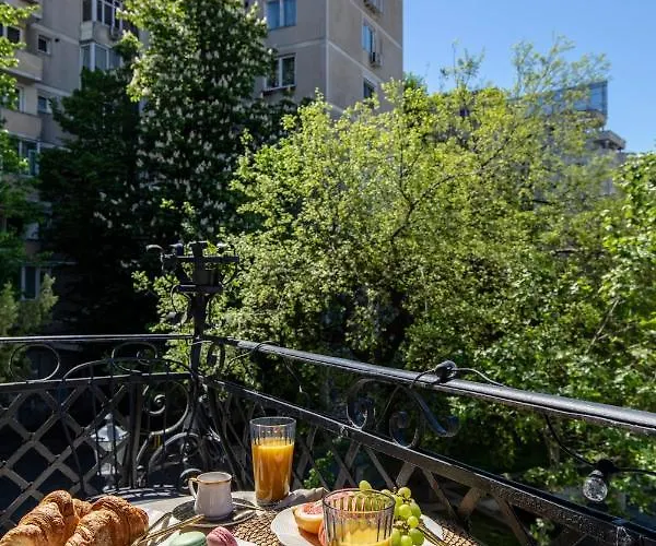 Holt Old Town Luxury With Balcony Han