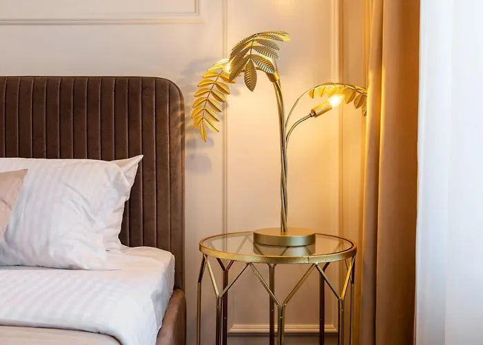 Holt Old Town Luxury With Balcony * Bucureşti
