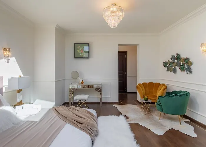 Holt Old Town Luxury With Balcony Han *