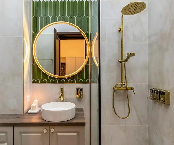 Holt Old Town Luxury With Balcony Mini-hôtel Bucarest