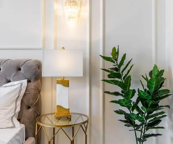 Holt Old Town Luxury With Balcony Estalagem