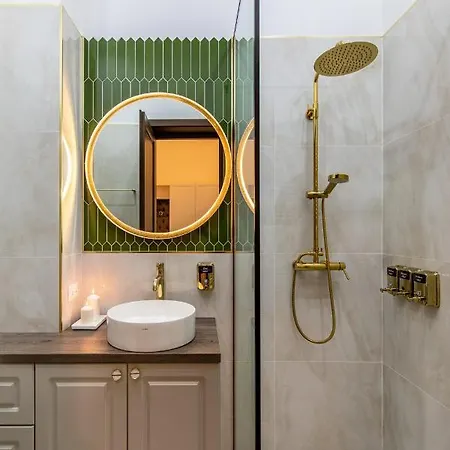 Holt Old Town Luxury With Balcony Mini-hôtel Bucarest