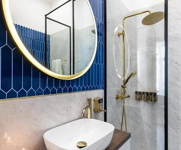 Holt Old Town Luxury With Balcony Bucarest