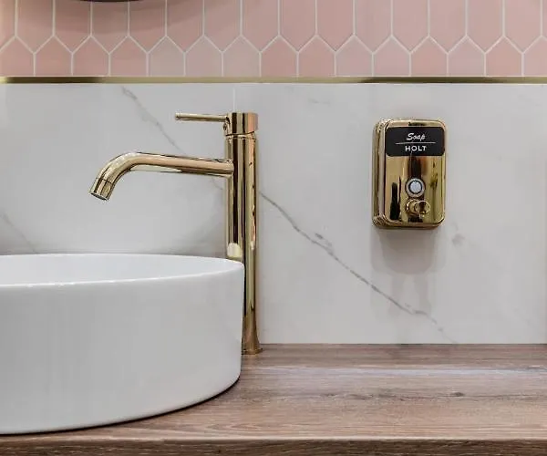 Locanda Holt Old Town Luxury With Balcony *