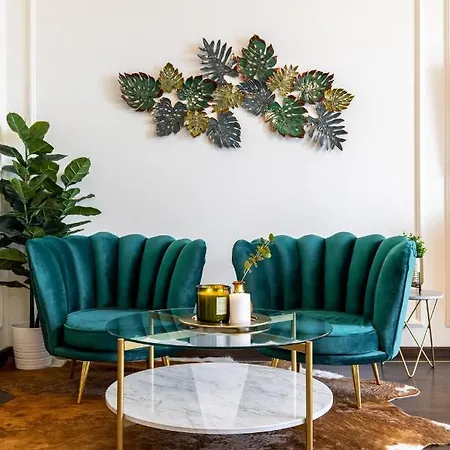 여관 Holt Old Town Luxury With Balcony