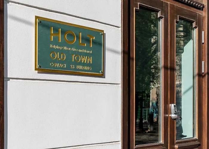 Holt Old Town Luxury With Balcony Мініготель